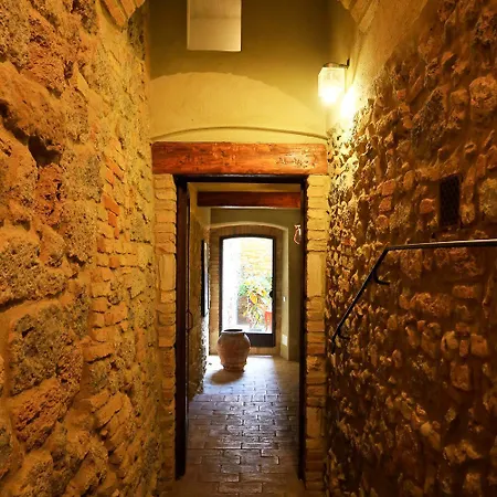 Corte Dei Guelfi San Gimignano