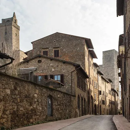 Corte Dei Guelfi Daire